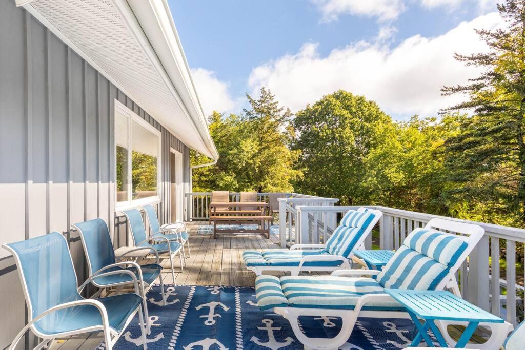 Unique Retreat With Private Patio, 4 King Beds And Bbq Villa Groton Eksteriør billede